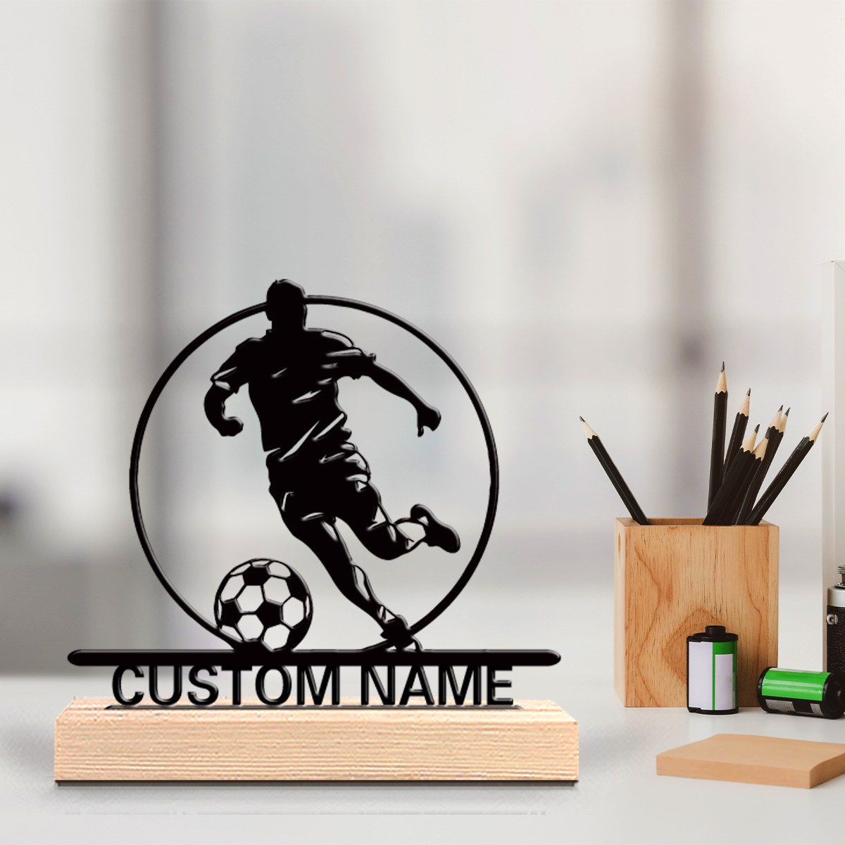 Custom Soccer Player Metal Sta - огляд і ціна Home Office Gifts